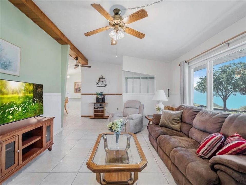 For Sale: $236,000 (3 beds, 2 baths, 1666 Square Feet)