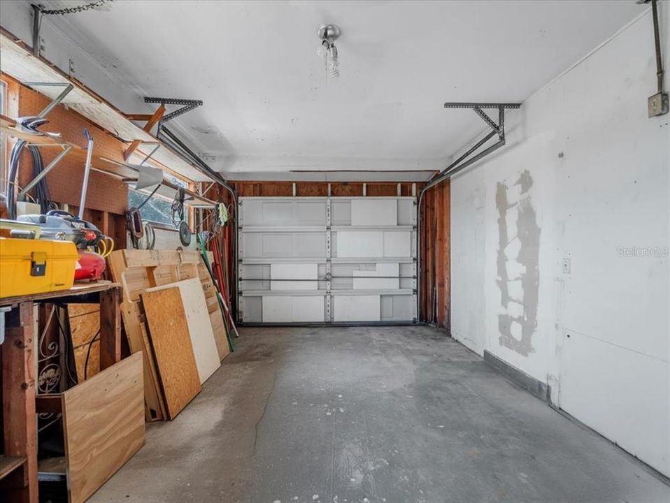 For Sale: $236,000 (3 beds, 2 baths, 1666 Square Feet)