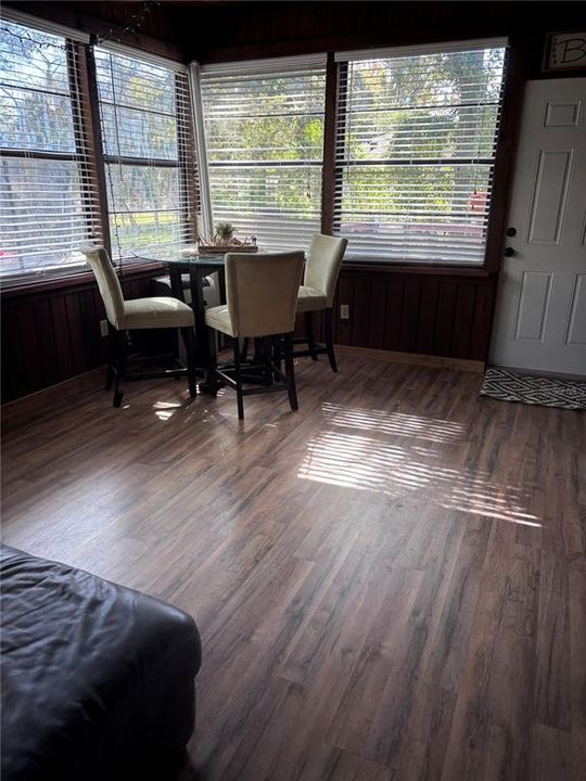 For Sale: $420,000 (3 beds, 2 baths, 1749 Square Feet)