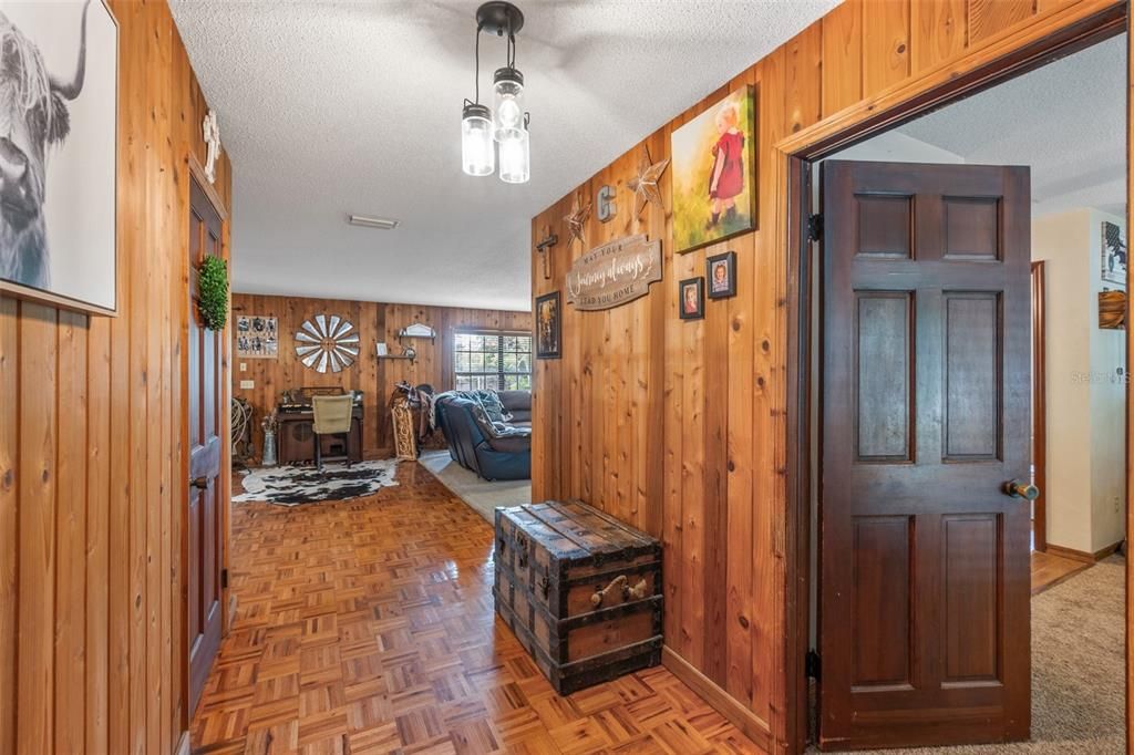 For Sale: $420,000 (3 beds, 2 baths, 1749 Square Feet)