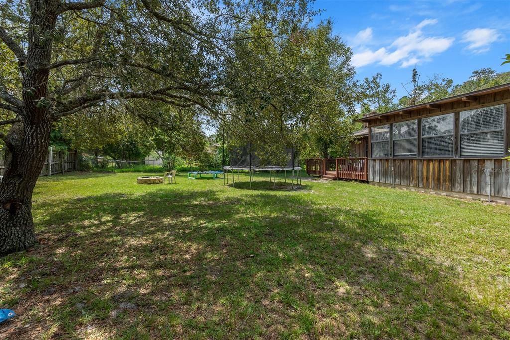 For Sale: $420,000 (3 beds, 2 baths, 1749 Square Feet)