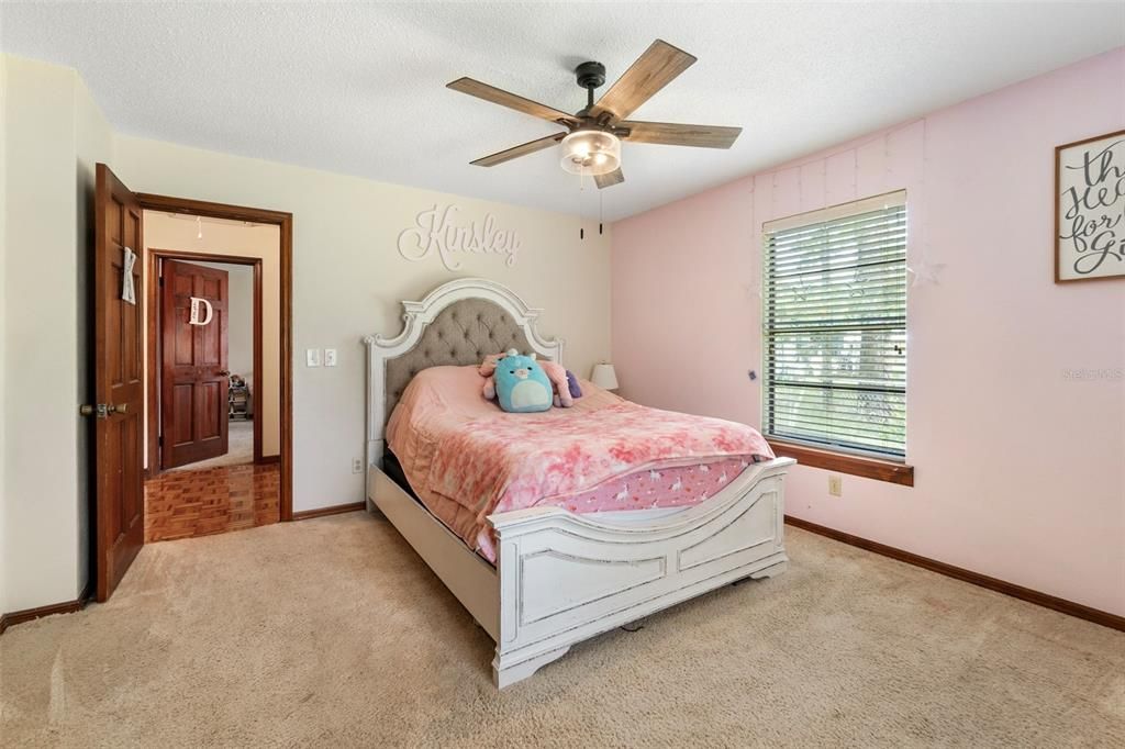 For Sale: $420,000 (3 beds, 2 baths, 1749 Square Feet)