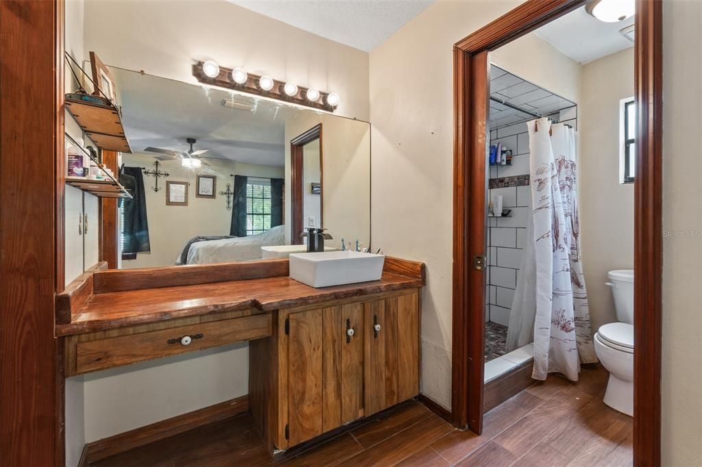 For Sale: $420,000 (3 beds, 2 baths, 1749 Square Feet)