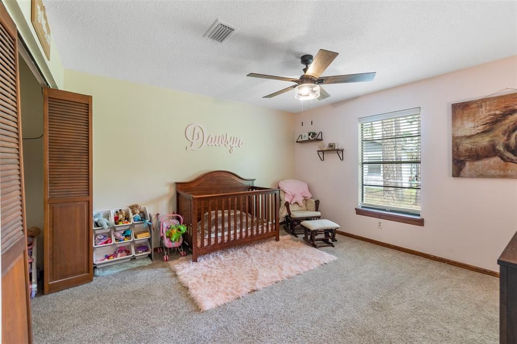 For Sale: $420,000 (3 beds, 2 baths, 1749 Square Feet)