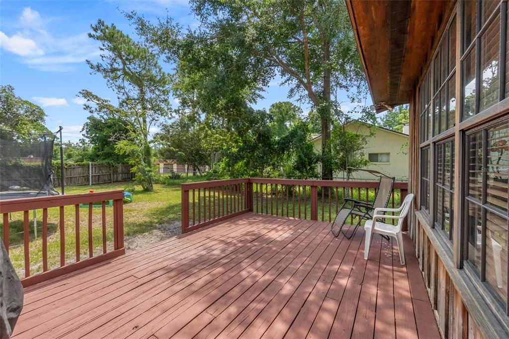 For Sale: $420,000 (3 beds, 2 baths, 1749 Square Feet)