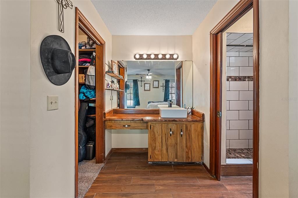 For Sale: $420,000 (3 beds, 2 baths, 1749 Square Feet)