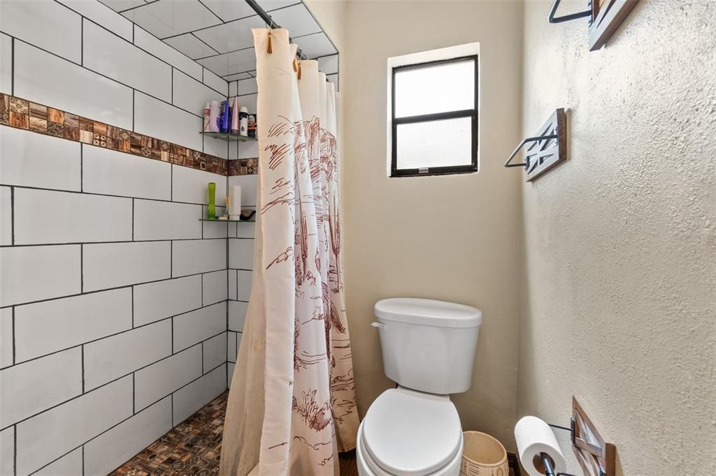 For Sale: $420,000 (3 beds, 2 baths, 1749 Square Feet)