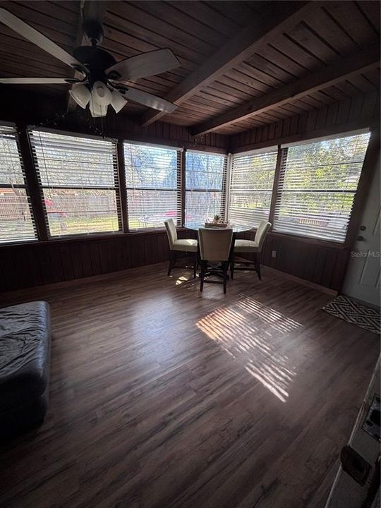 For Sale: $420,000 (3 beds, 2 baths, 1749 Square Feet)