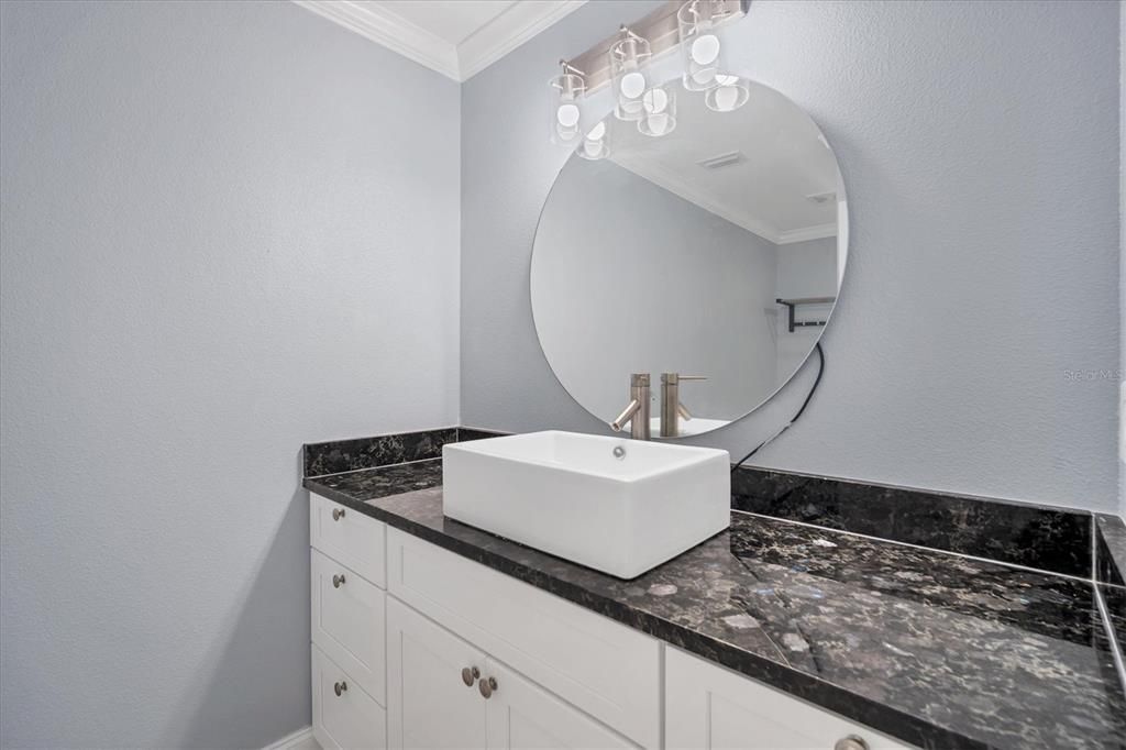 Active With Contract: $550,000 (5 beds, 4 baths, 3088 Square Feet)