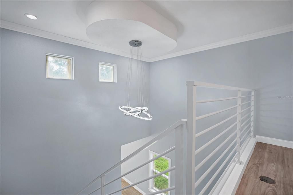 Active With Contract: $550,000 (5 beds, 4 baths, 3088 Square Feet)