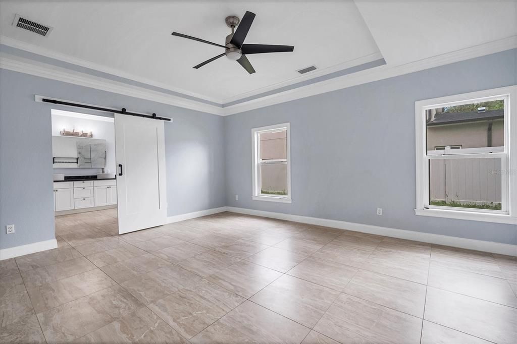 Active With Contract: $550,000 (5 beds, 4 baths, 3088 Square Feet)