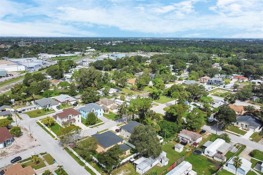 Active With Contract: $550,000 (5 beds, 4 baths, 3088 Square Feet)