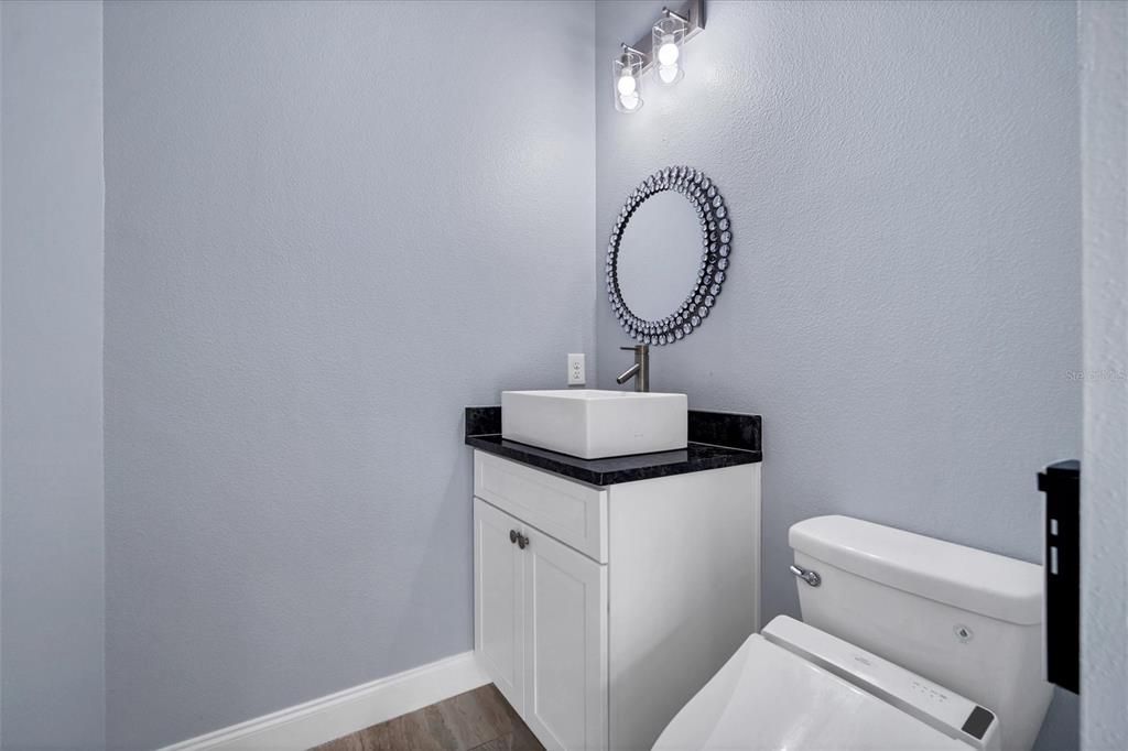 Active With Contract: $550,000 (5 beds, 4 baths, 3088 Square Feet)