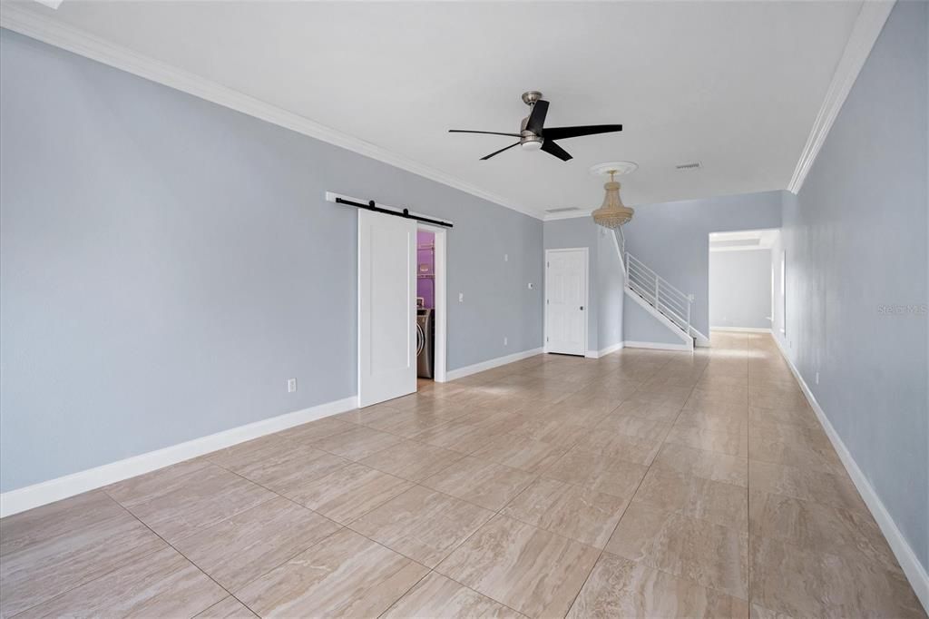 Active With Contract: $550,000 (5 beds, 4 baths, 3088 Square Feet)