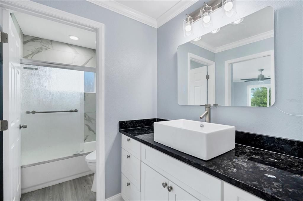 Active With Contract: $550,000 (5 beds, 4 baths, 3088 Square Feet)