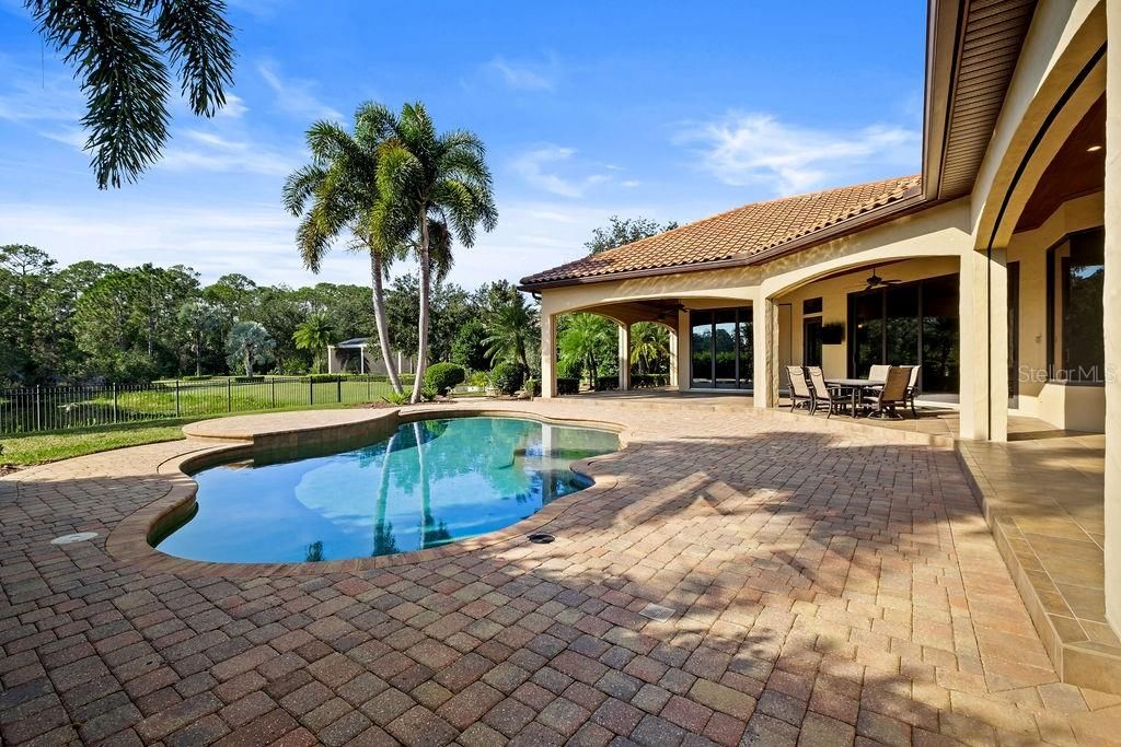 For Sale: $3,500,000 (4 beds, 4 baths, 4676 Square Feet)