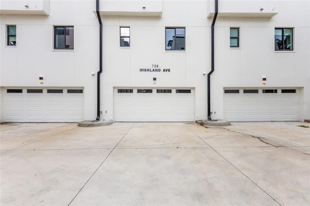 В аренду: $4,600 (3 спален, 3 ванн, 1785 Квадратных фут)