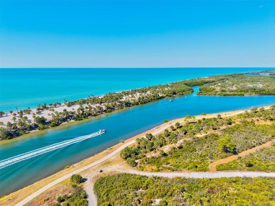 Под контрактом: $249,900 (2 спален, 1 ванн, 966 Квадратных фут)