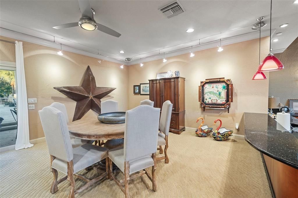 待售: $2,900,000 (5 贝兹, 4 浴室, 5661 平方英尺)