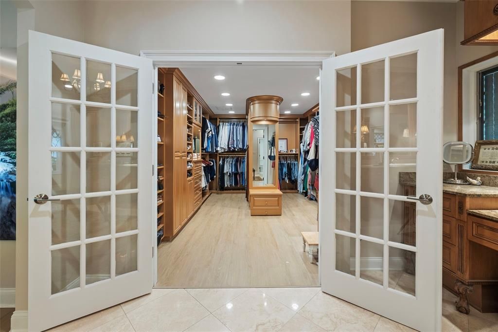 待售: $2,900,000 (5 贝兹, 4 浴室, 5661 平方英尺)