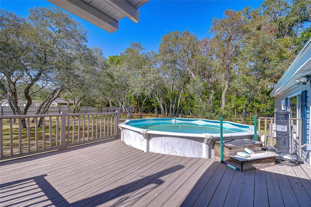 На продажу: $249,995 (2 спален, 2 ванн, 1198 Квадратных фут)