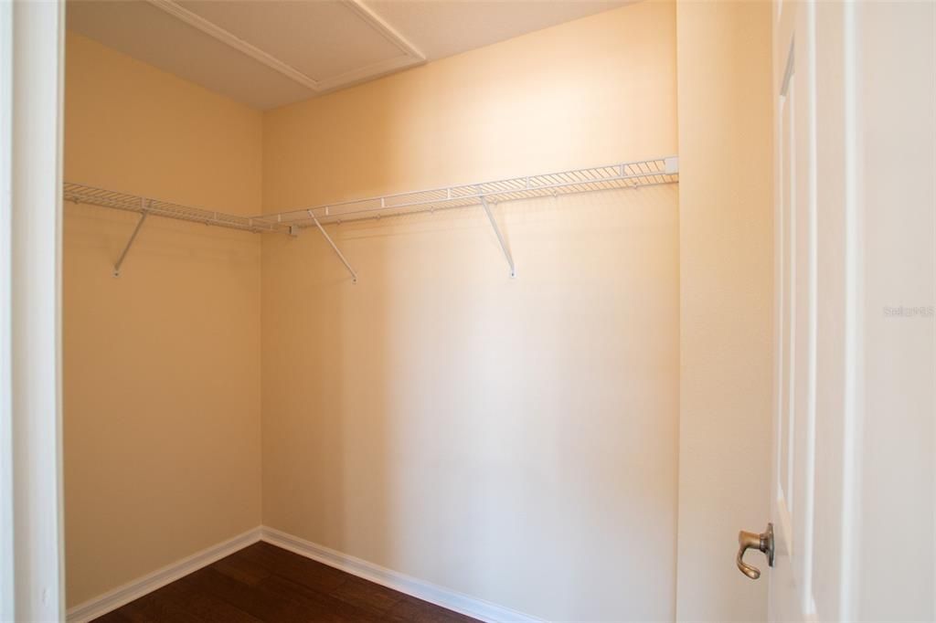 For Rent: $2,400 (3 beds, 2 baths, 1473 Square Feet)