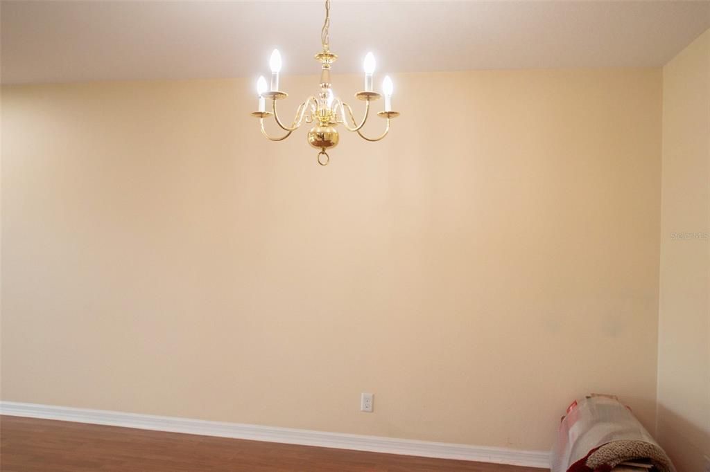 For Rent: $2,400 (3 beds, 2 baths, 1473 Square Feet)