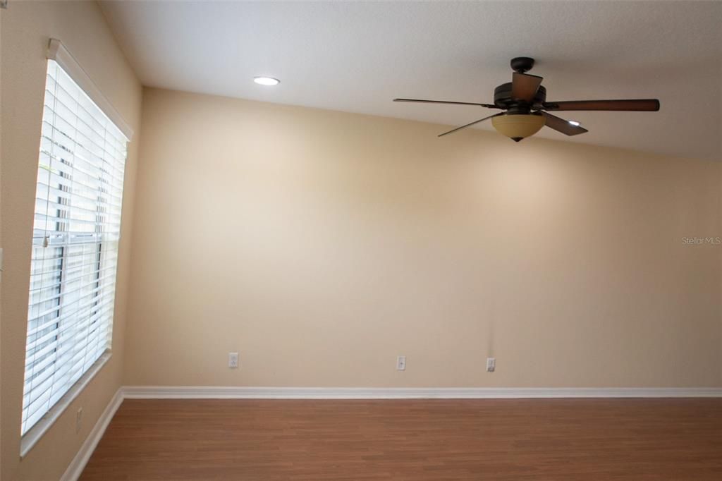 For Rent: $2,400 (3 beds, 2 baths, 1473 Square Feet)