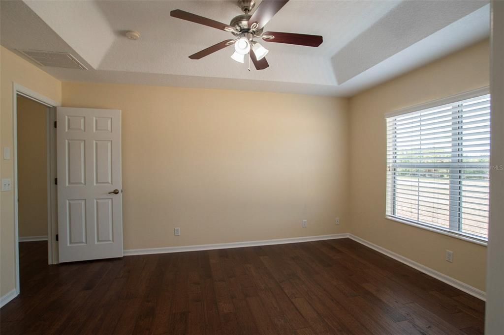 For Rent: $2,400 (3 beds, 2 baths, 1473 Square Feet)