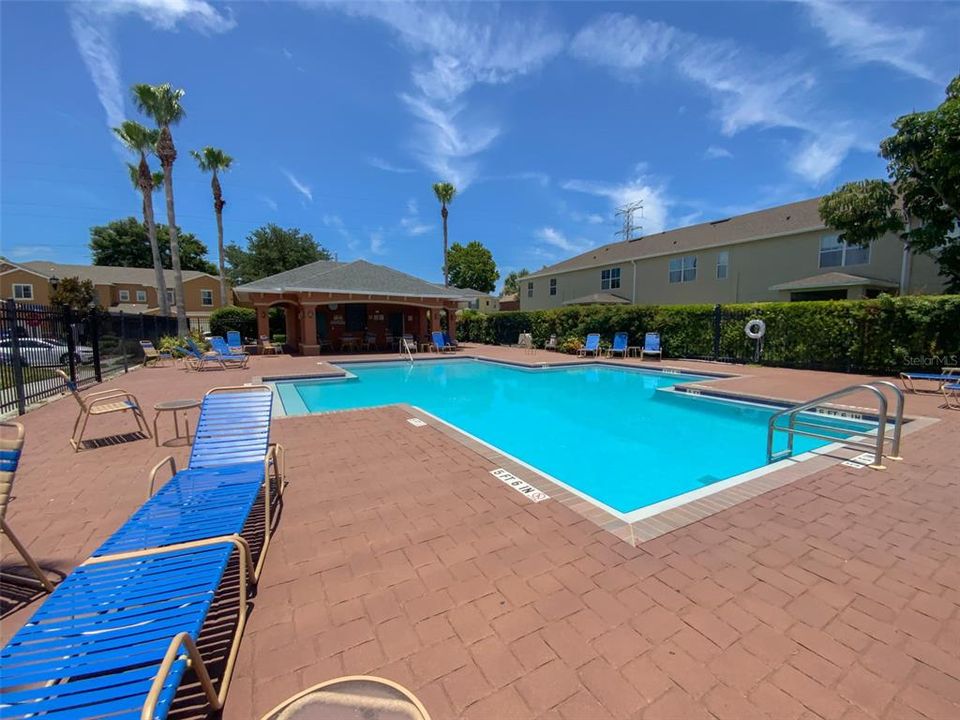 For Rent: $2,400 (3 beds, 2 baths, 1473 Square Feet)