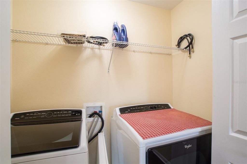 For Rent: $2,400 (3 beds, 2 baths, 1473 Square Feet)