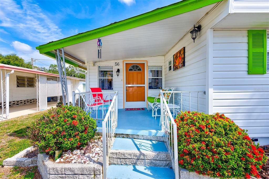 For Sale: $97,000 (2 beds, 1 baths, 982 Square Feet)