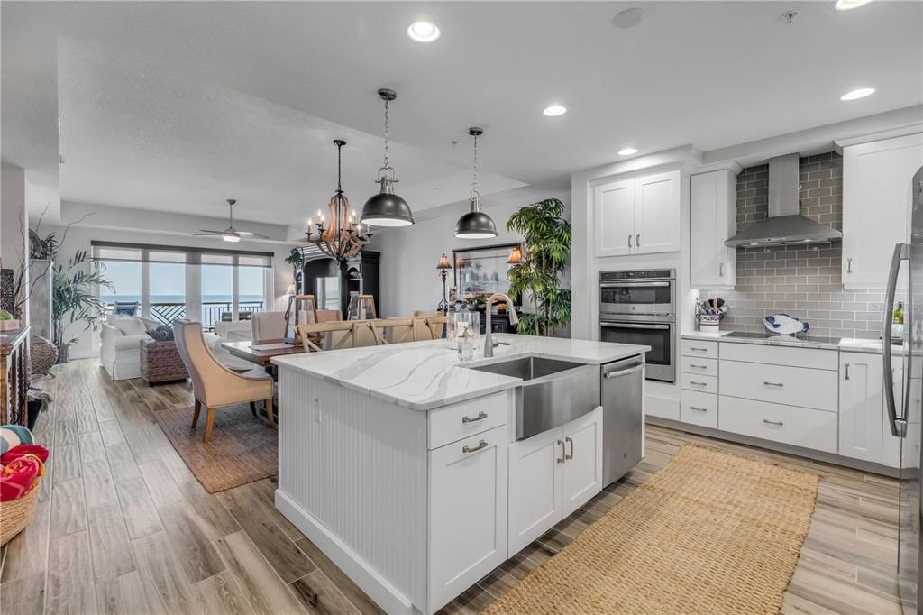 For Sale: $1,895,000 (3 beds, 3 baths, 2011 Square Feet)