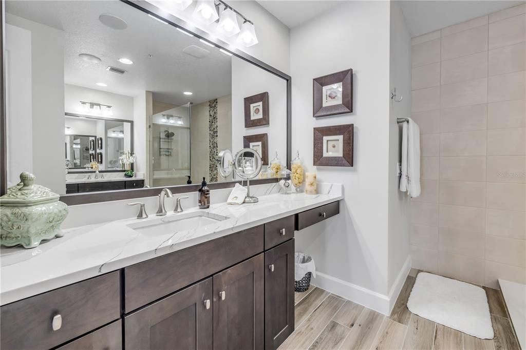 For Sale: $1,895,000 (3 beds, 3 baths, 2011 Square Feet)