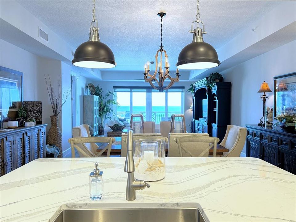 For Sale: $1,895,000 (3 beds, 3 baths, 2011 Square Feet)