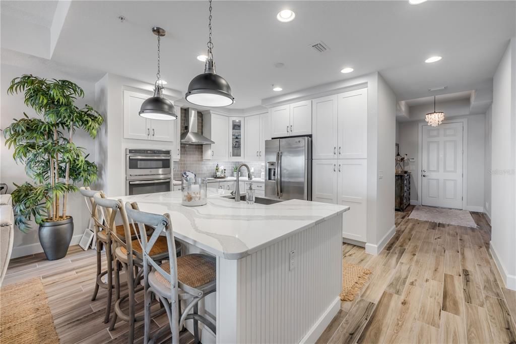 For Sale: $1,895,000 (3 beds, 3 baths, 2011 Square Feet)