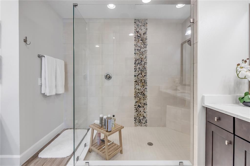 For Sale: $1,895,000 (3 beds, 3 baths, 2011 Square Feet)