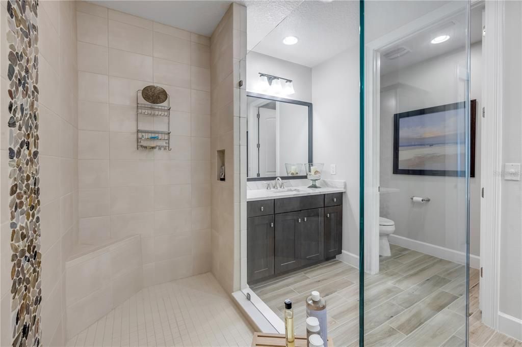 For Sale: $1,895,000 (3 beds, 3 baths, 2011 Square Feet)