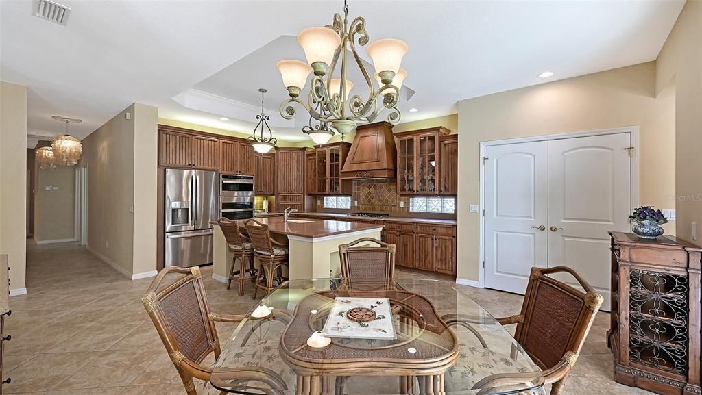 待售: $765,000 (3 贝兹, 2 浴室, 2534 平方英尺)