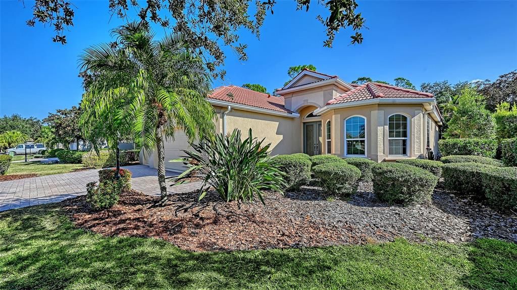 待售: $765,000 (3 贝兹, 2 浴室, 2534 平方英尺)