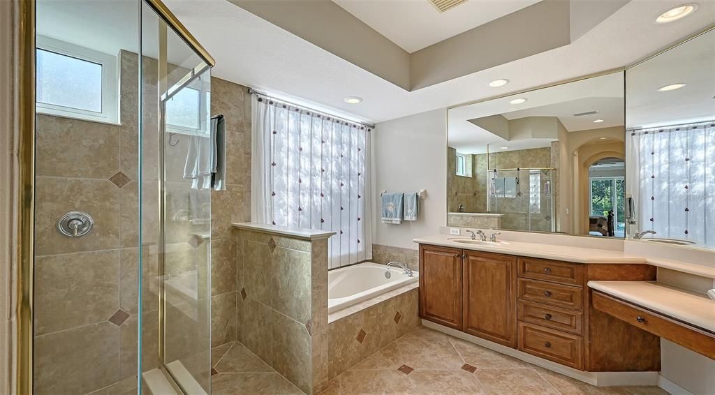 待售: $765,000 (3 贝兹, 2 浴室, 2534 平方英尺)