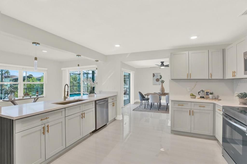 For Sale: $939,000 (4 beds, 3 baths, 2534 Square Feet)