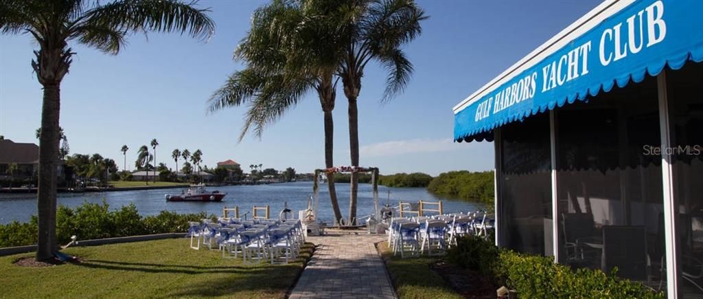 For Sale: $939,000 (4 beds, 3 baths, 2534 Square Feet)