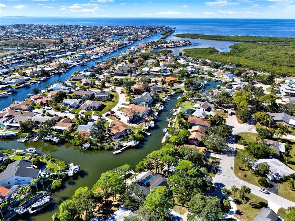 For Sale: $939,000 (4 beds, 3 baths, 2534 Square Feet)