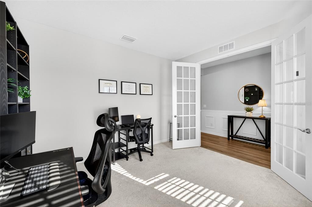 For Sale: $575,000 (5 beds, 3 baths, 2945 Square Feet)