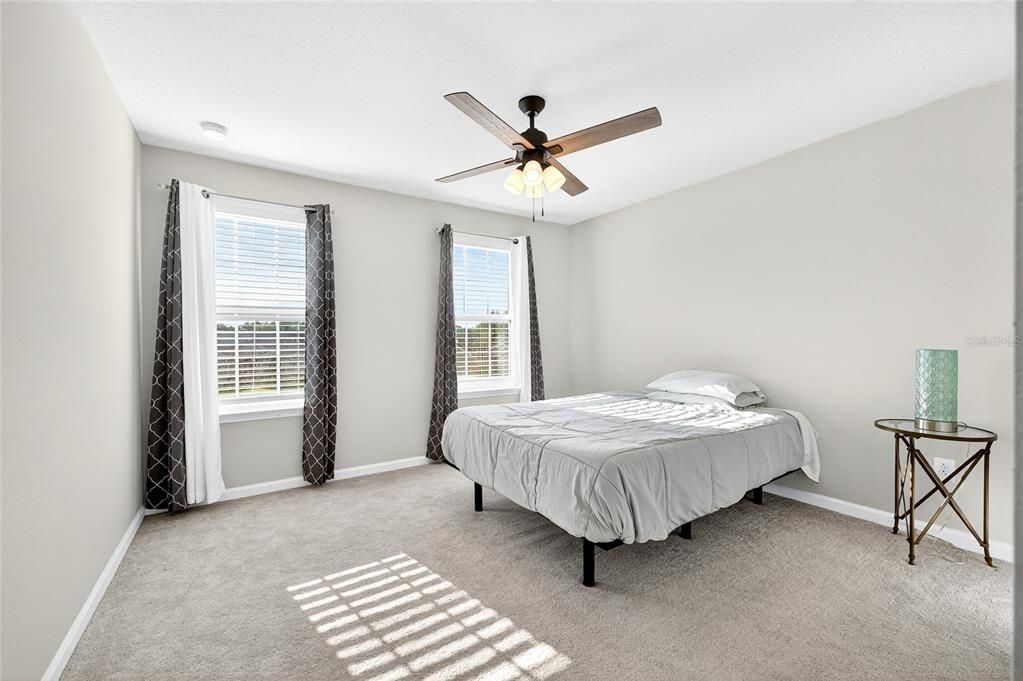 For Sale: $575,000 (5 beds, 3 baths, 2945 Square Feet)