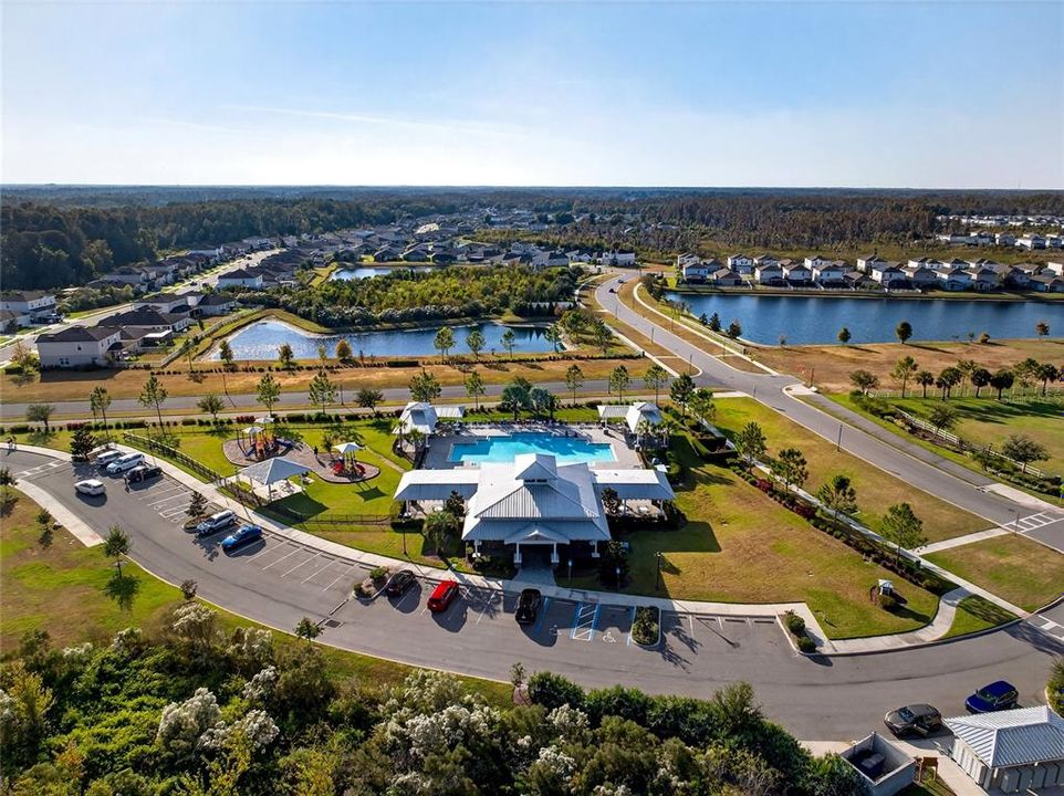 For Sale: $575,000 (5 beds, 3 baths, 2945 Square Feet)