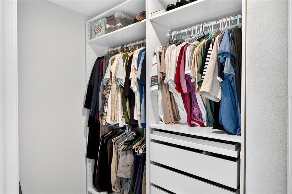 For Sale: $575,000 (5 beds, 3 baths, 2945 Square Feet)