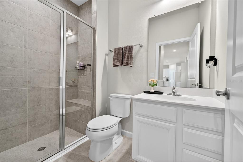 For Sale: $575,000 (5 beds, 3 baths, 2945 Square Feet)