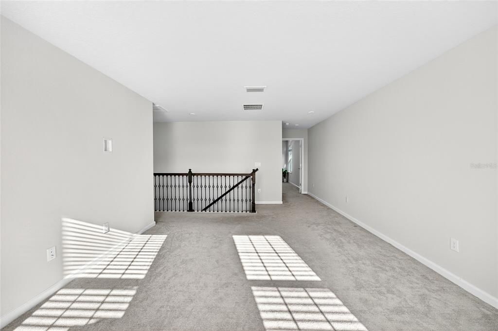 For Sale: $575,000 (5 beds, 3 baths, 2945 Square Feet)